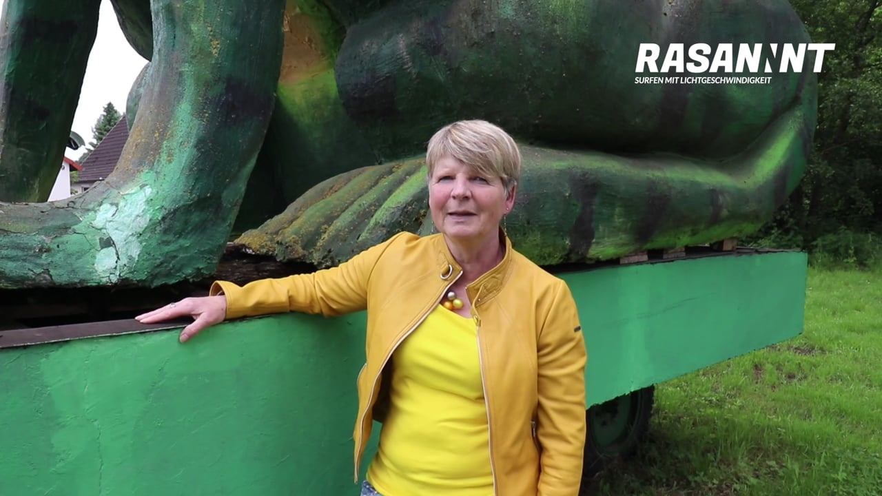 RASANNNT - Ortsbürgermeisterin Monika Strecker zum Ausbaustart in Poggenhagen